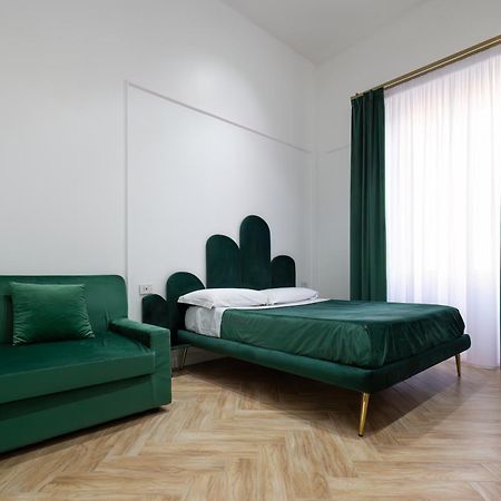 Hotel Garibaldi 125 à Naples Extérieur photo