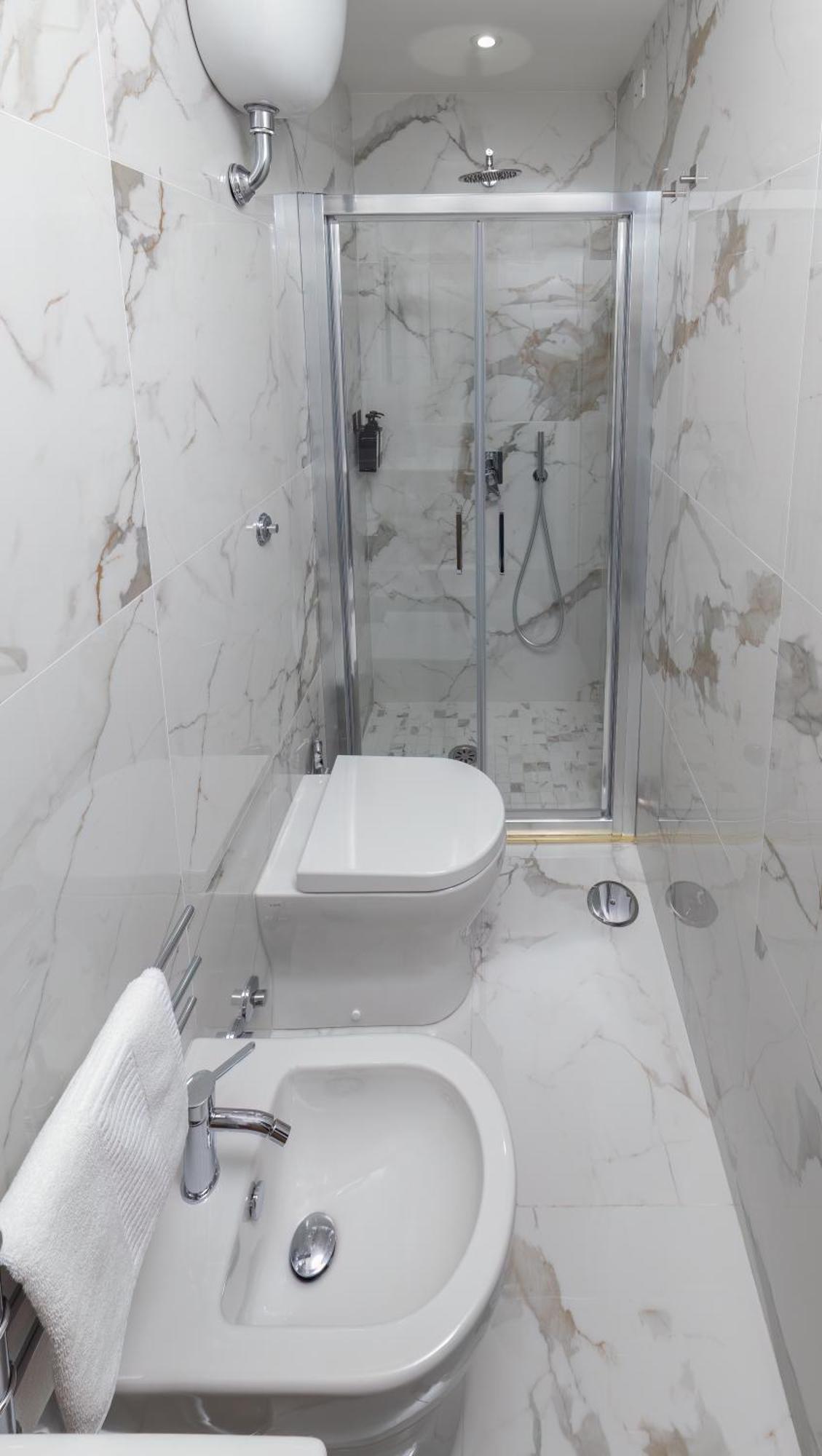Hotel Garibaldi 125 à Naples Extérieur photo