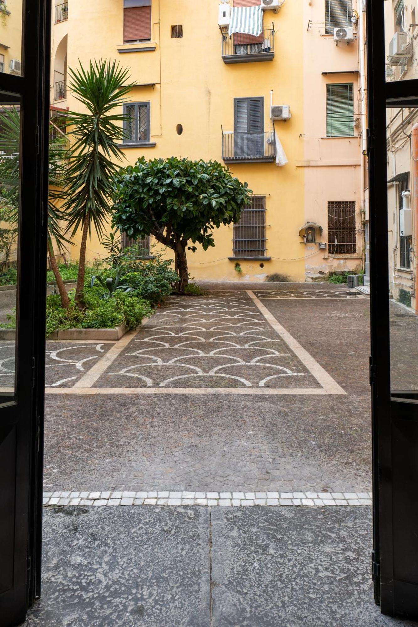 Hotel Garibaldi 125 à Naples Extérieur photo